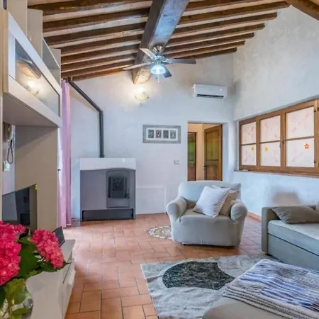 I Girasoli Apartment
